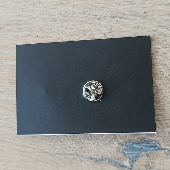 NWOT Jameson Black Barrel Pin - Picture 3 of 5